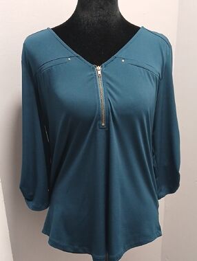Chic Deep Blue V-Neck Blouse with Zipper